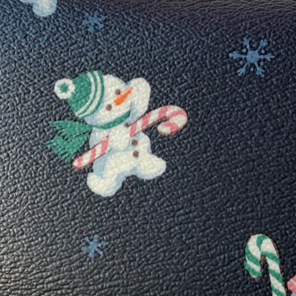 ☃️ COACH BOXY COSMETIC CASE WITH SNOWMAN PRINT ☃️ - Picture 13 of 16